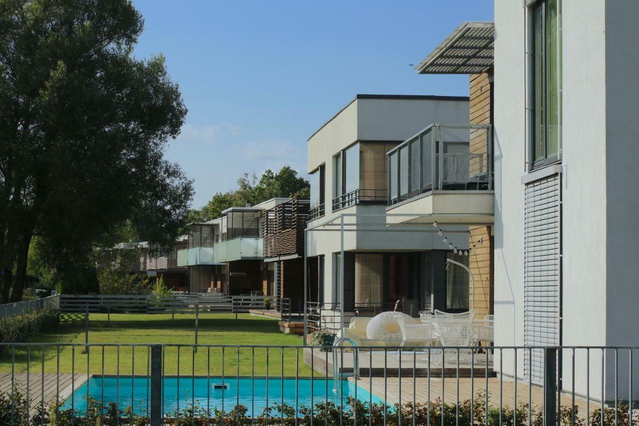 Papli 34 Apartment With Pool Pärnu Exterior photo